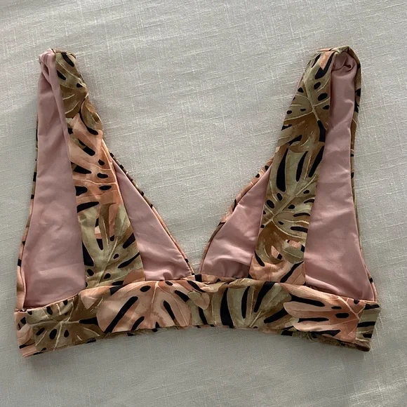 Billabong Hula Palm Bikini Top - Picture 2 of 2